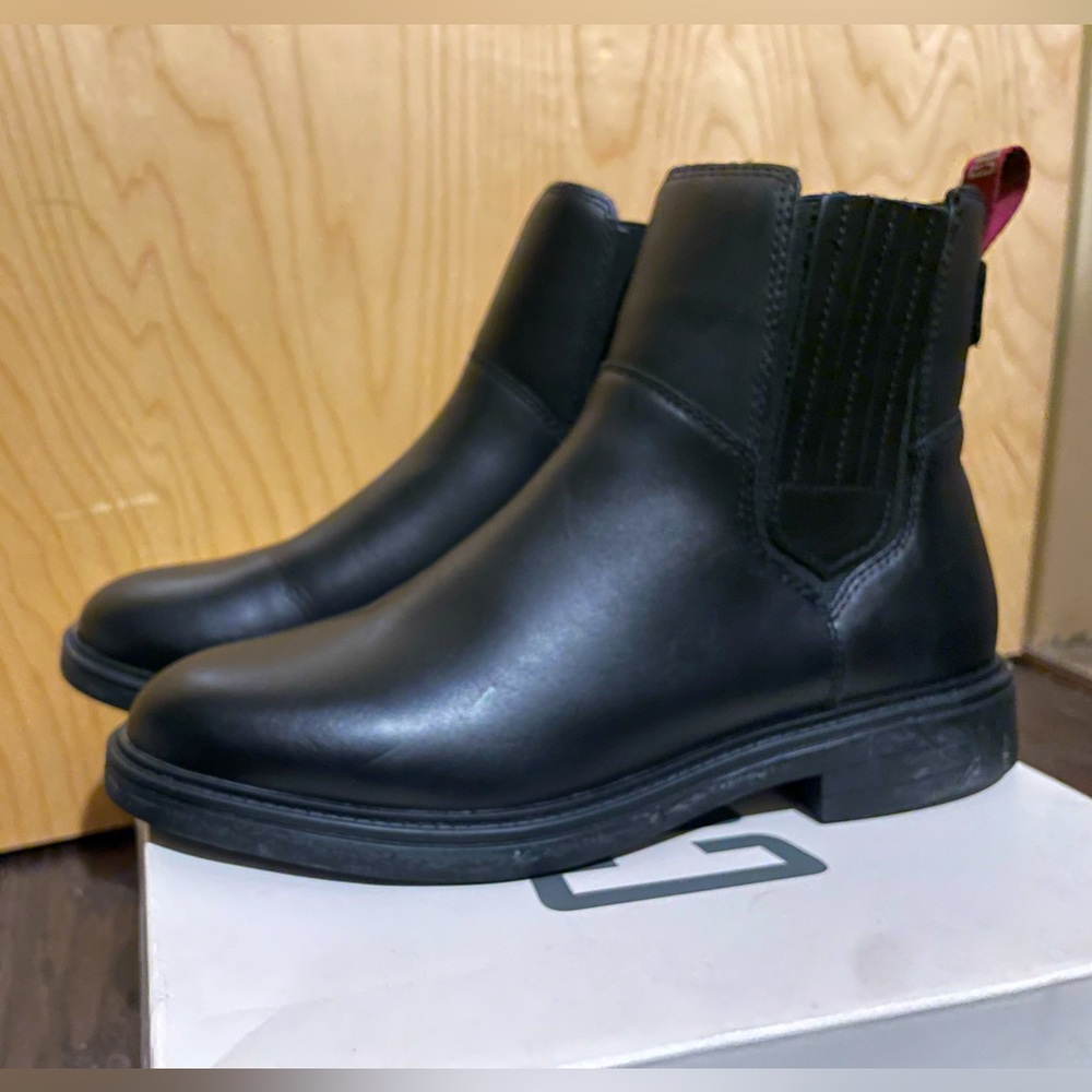COUGAR Womens Black Chelsea Boot Back Helena Slip On Leather Booties 9